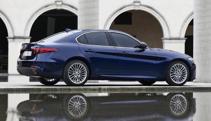 2018 Alfa Romeo Giulia 2.0 200 HP Super Otomatik Özellikleri - bagajhacmi.com