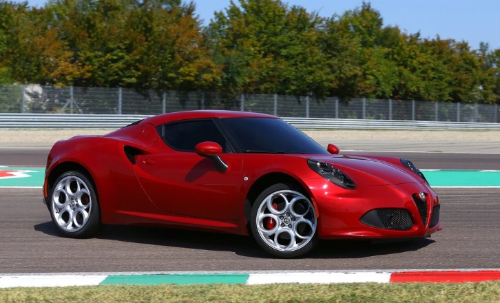 2017 Alfa Romeo 4C 1.8 240 HP Alfa Romeo TCT Özellikleri - bagajhacmi.com