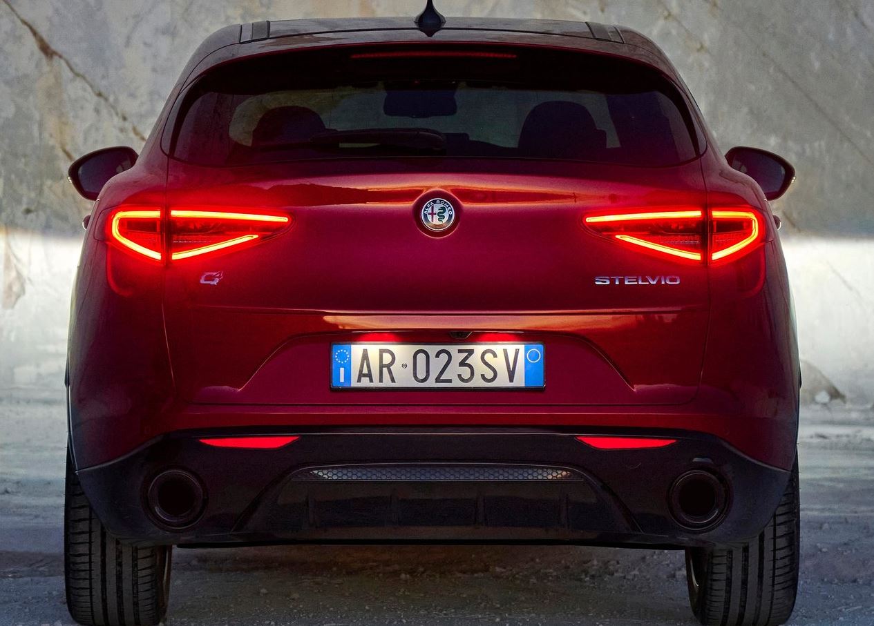 2023 Alfa Romeo Stelvio 2.0 4x4 Competizione
