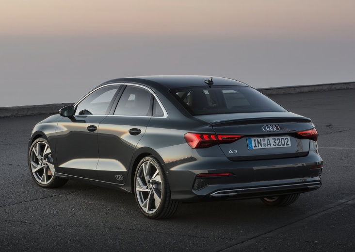2022 Audi A3 Sedan 1.5 TFSI 150 HP S Line S-Tronic Özellikleri - bagajhacmi.com