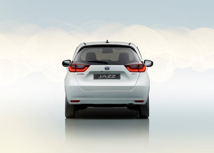 2023 Honda Jazz 1.5 109 HP Crosstar Executive E-CVT Özellikleri - bagajhacmi.com