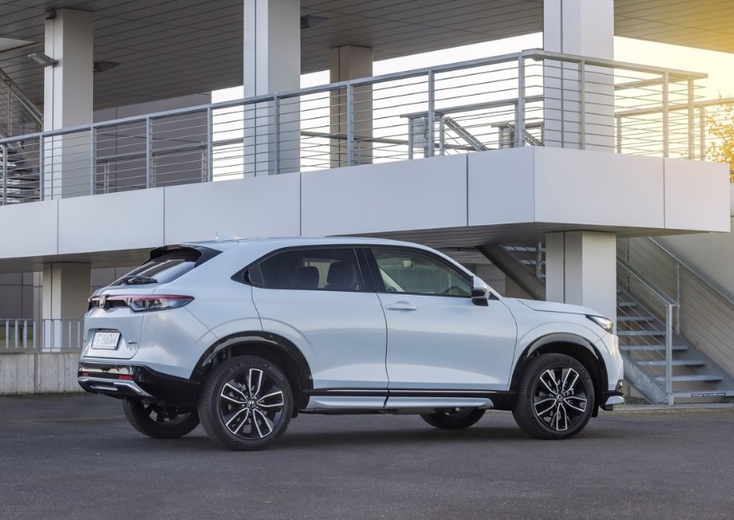 2025 Honda HR-V 1.5 Hybrid 131 Beygir Style Plus CVT Teknik Verileri