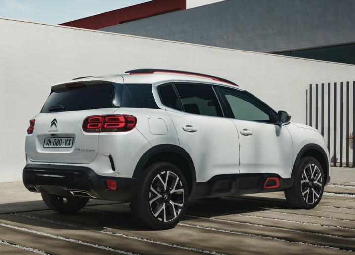 2020 Citroen C5 Aircross 1.6 PureTech 180 HP Shine Bold EAT8 Özellikleri - bagajhacmi.com
