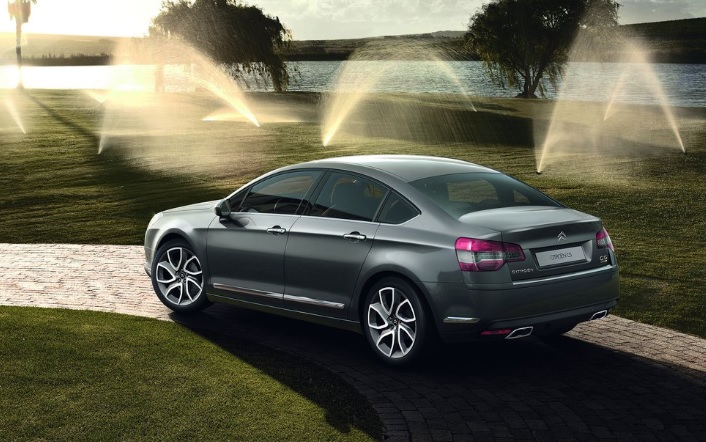 2015 Citroen C5 1.6 eHDi 115 HP Executive MCP Özellikleri - bagajhacmi.com