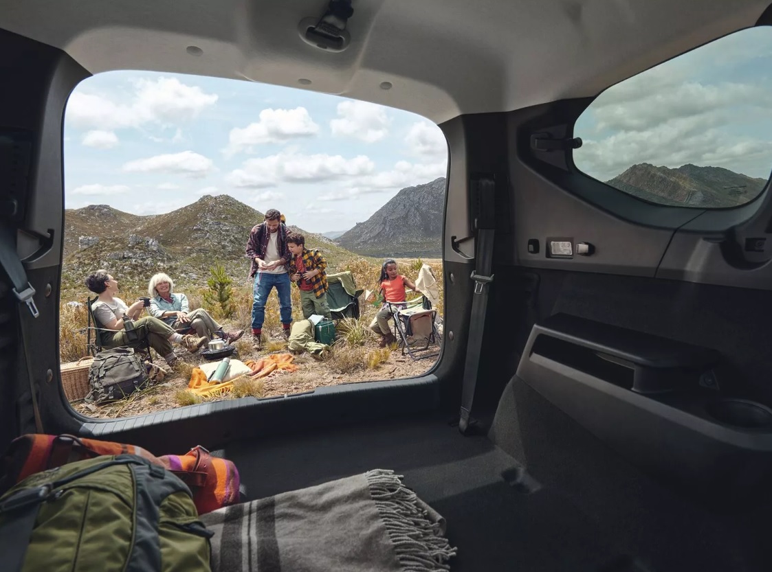 2023 Dacia Jogger 1.0 TCe 110 HP Essential Manuel Özellikleri - bagajhacmi.com