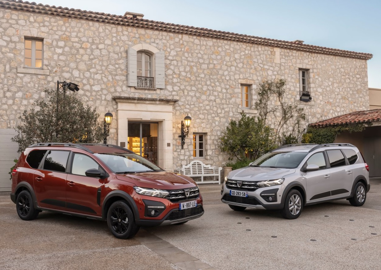 2022 Dacia Jogger 1.0 ECO 100 HP Extreme Manuel Özellikleri - bagajhacmi.com