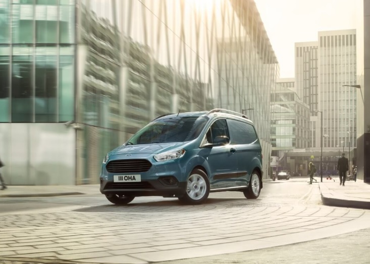 2021 Ford Transit Courier 1.5 TDCi 100 HP Van Deluxe Manuel Özellikleri - bagajhacmi.com