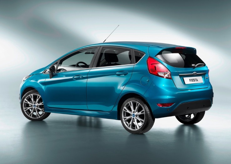 2015 Ford Fiesta 1.6i 105 HP Titanium PowerShift Özellikleri - bagajhacmi.com