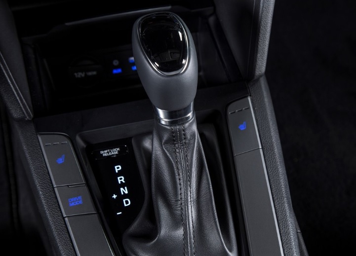 2018 Hyundai Elantra 1.6 CRDi 136 Beygir Style Plus DCT Teknik Verileri