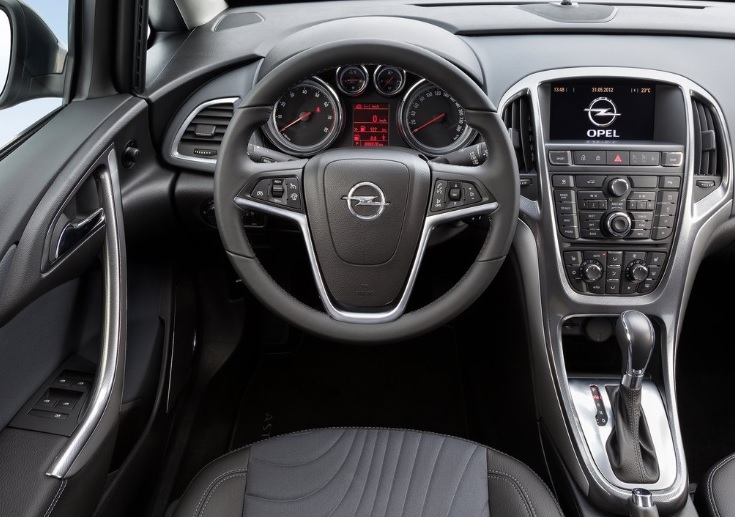 2017 Opel Astra Sedan 1.6 115 HP Edition Manuel Özellikleri - bagajhacmi.com