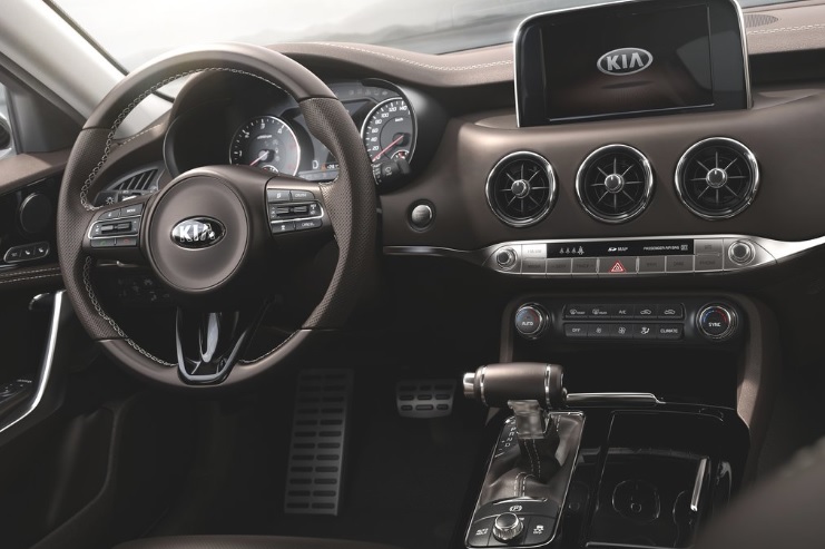 2019 Kia Stinger 2.0 244 HP GT-Line S AT Özellikleri - bagajhacmi.com