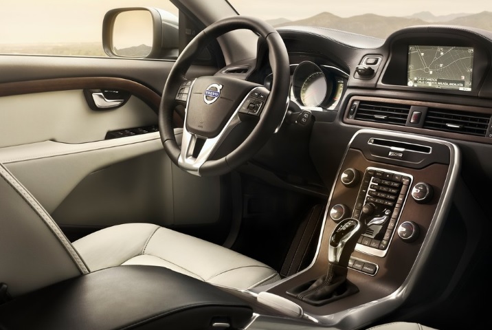 2015 Volvo XC70 2.4 D5 AWD 220 HP Advance Geartronic Özellikleri - bagajhacmi.com