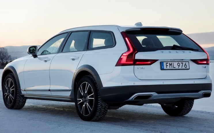 2017 Volvo V90 2.0 D5 Cross Country Plus