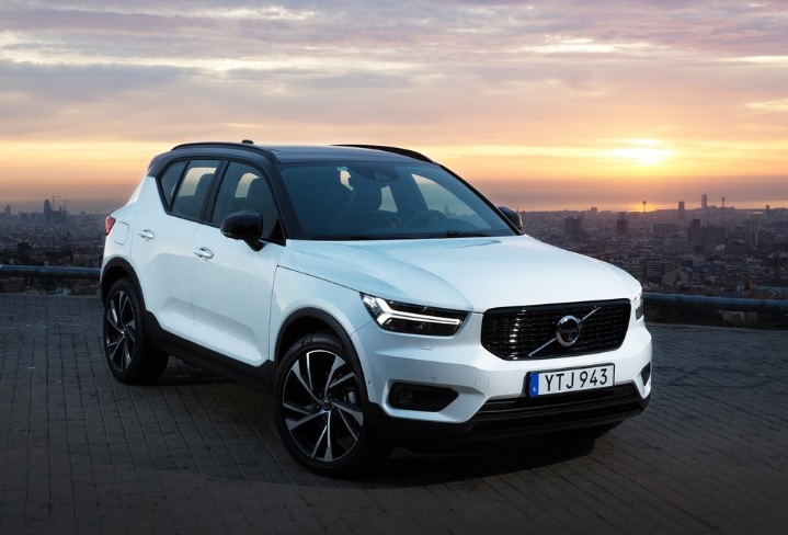 2019 Volvo XC40 2.0 D3 150 HP R-Design Geartronic Özellikleri - bagajhacmi.com