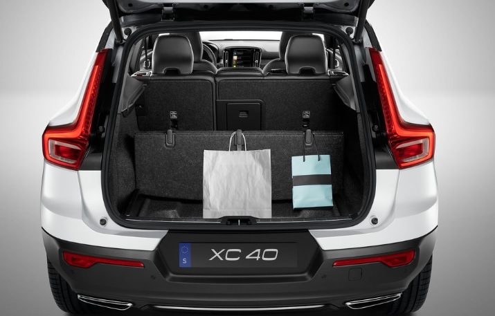 2019 Volvo XC40 2.0 D3 150 Beygir R-Design Geartronic Teknik Verileri