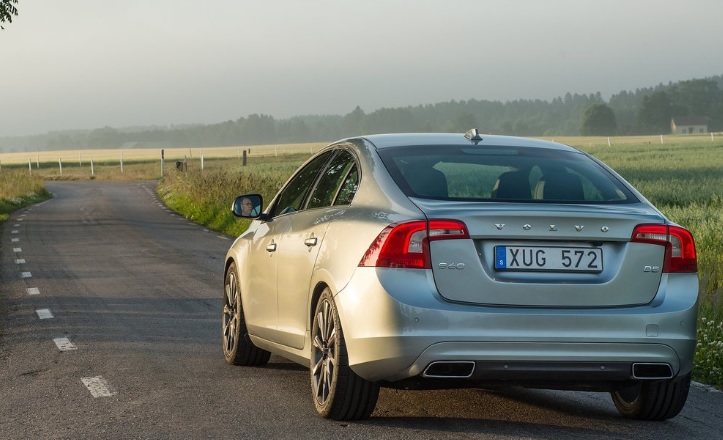 2018 Volvo S60 1.5 T3 152 HP Advance Geartronic Özellikleri - bagajhacmi.com