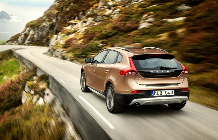 V40 Cross Country Modelleri