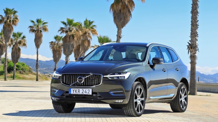 2020 Volvo XC60 2.0 B6 R-Design