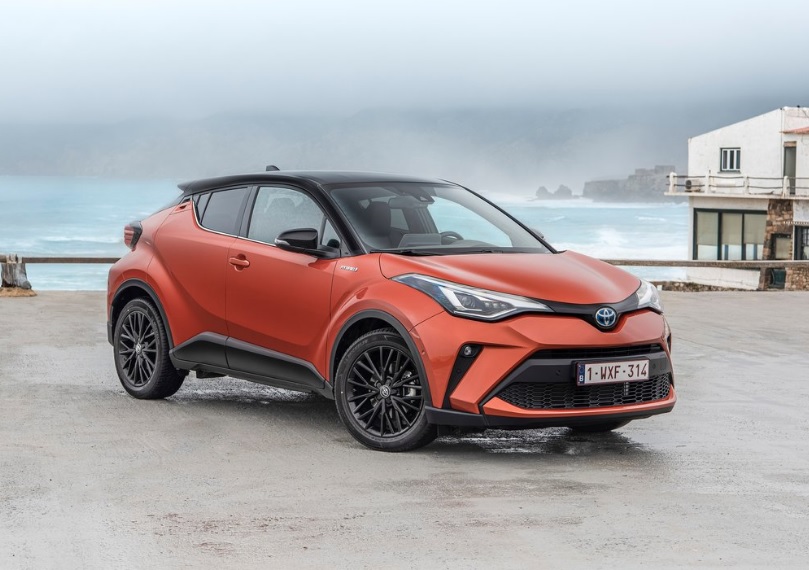 2023 Toyota C-HR 1.8 Hybrid Flame