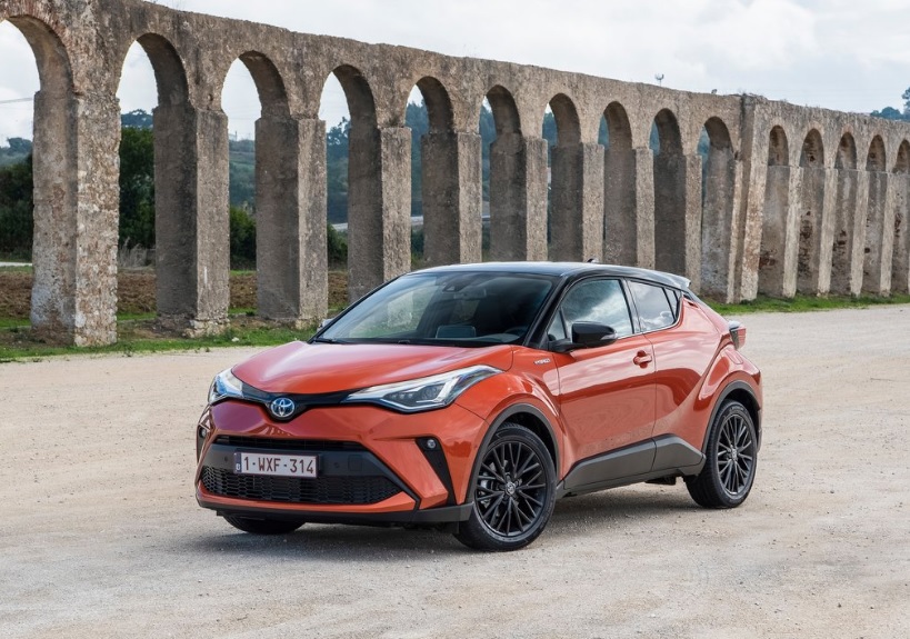 2023 Toyota C-HR 1.8 Hybrid Flame