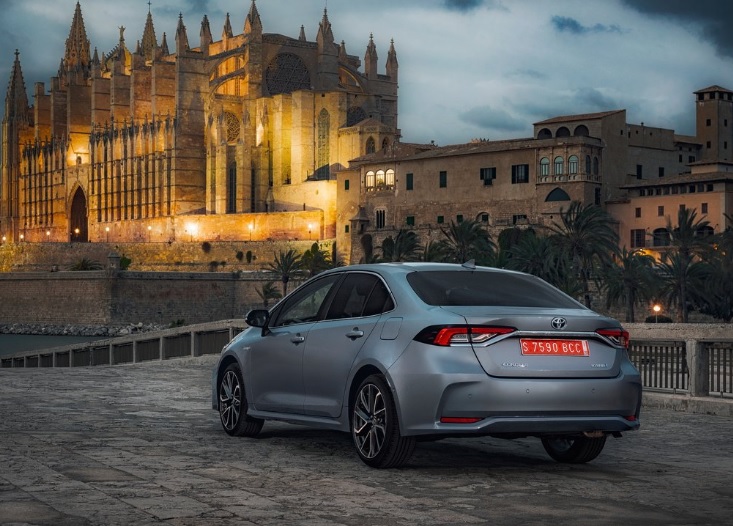 2022 Toyota Corolla 1.5 123 HP Vision Manuel Özellikleri - bagajhacmi.com
