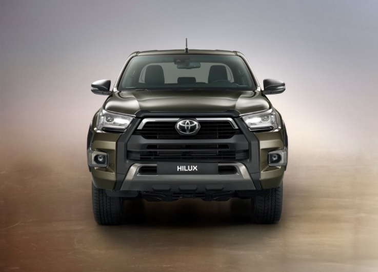 2022 Toyota Hilux 2.4 150 HP Adventure AT Özellikleri - bagajhacmi.com
