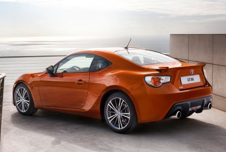 2015 Toyota GT 86 2.0 200 HP GT Manuel Özellikleri - bagajhacmi.com