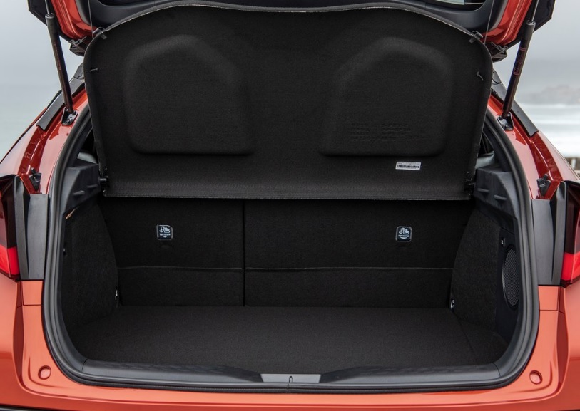 2022 Toyota C-HR 1.8 Hybrid 98 Beygir Passion X-Pack e-CVT Teknik Verileri