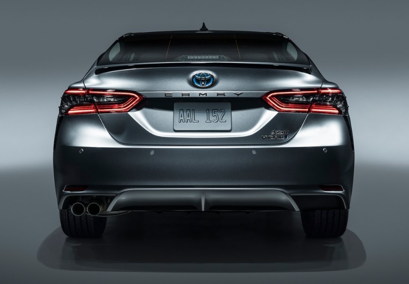 2022 Toyota Camry 2.5 Hybrid Passion