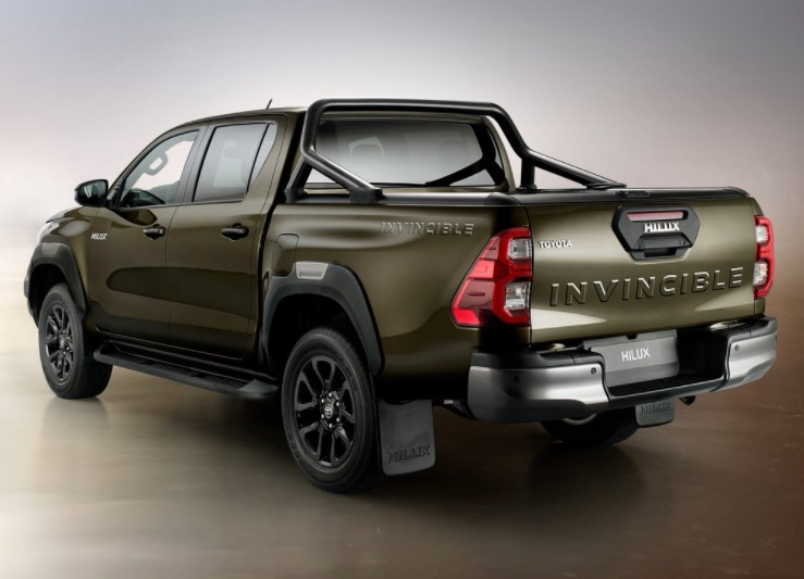 2021 Toyota Hilux 2.4 150 HP Hi-Cruiser AT Özellikleri - bagajhacmi.com
