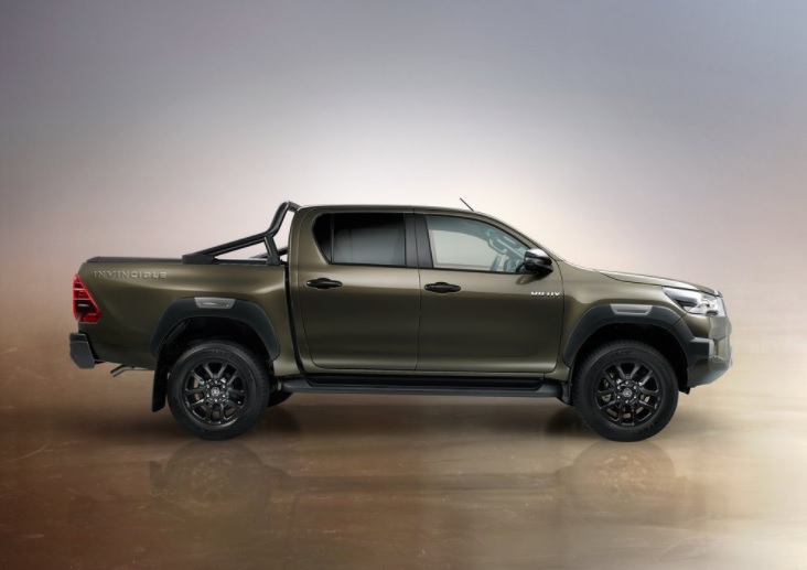 2021 Toyota Hilux 2.4 150 HP Hi-Cruiser AT Özellikleri - bagajhacmi.com