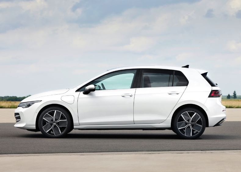 2026 Volkswagen Golf 1.5 eTSI Life