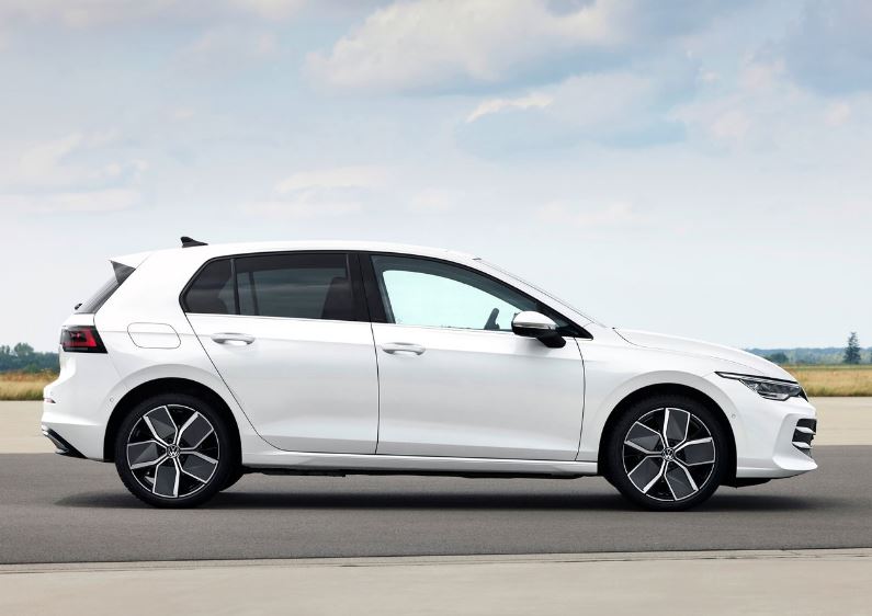 2026 Volkswagen Golf 1.5 eTSI Life