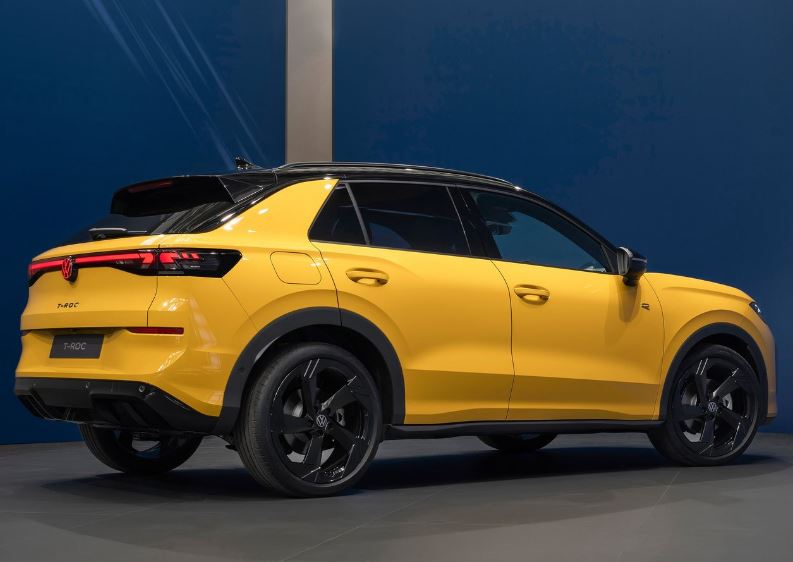 2026 Volkswagen T-Roc 1.5 eTSI ACT R-Line
