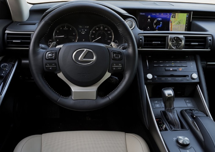 2020 Lexus IS 300h 2.5 Executive