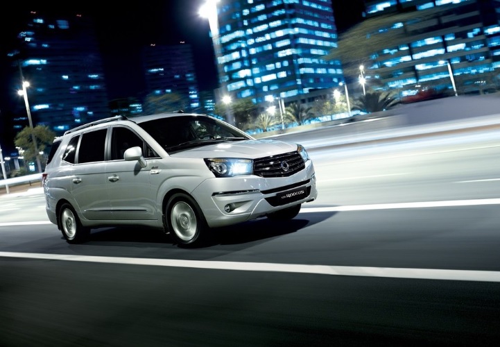 2016 Ssangyong Rodius 2.0 D 155 HP Platinum AT Özellikleri - bagajhacmi.com