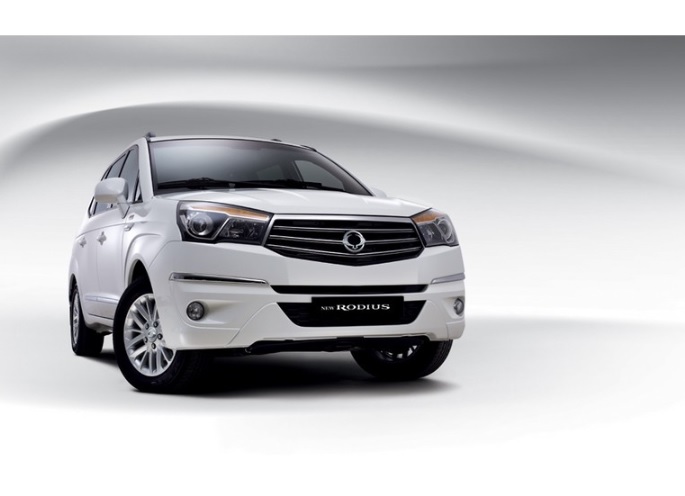 2016 Ssangyong Rodius 2.0 D 155 Beygir Platinum AT Teknik Verileri
