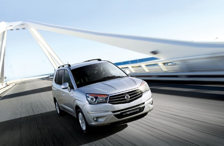 2016 Ssangyong Rodius 2.0 D 155 HP Platinum AT Özellikleri - bagajhacmi.com