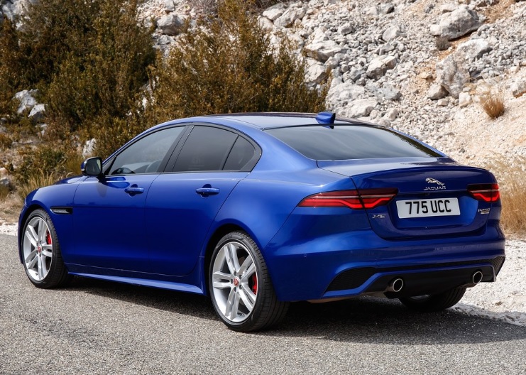 2020 Jaguar XE 2.0 D180 R-Dynamic SE