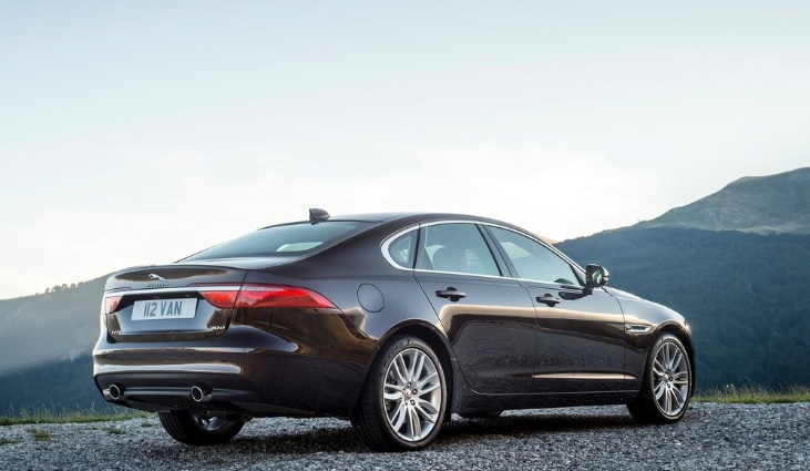2017 Jaguar XF 2.0 D 180 HP Prestige Plus Otomatik Özellikleri - bagajhacmi.com