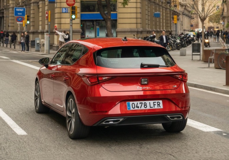 2024 Seat Leon 1.5 TSI 130 HP FR Manuel Özellikleri - bagajhacmi.com
