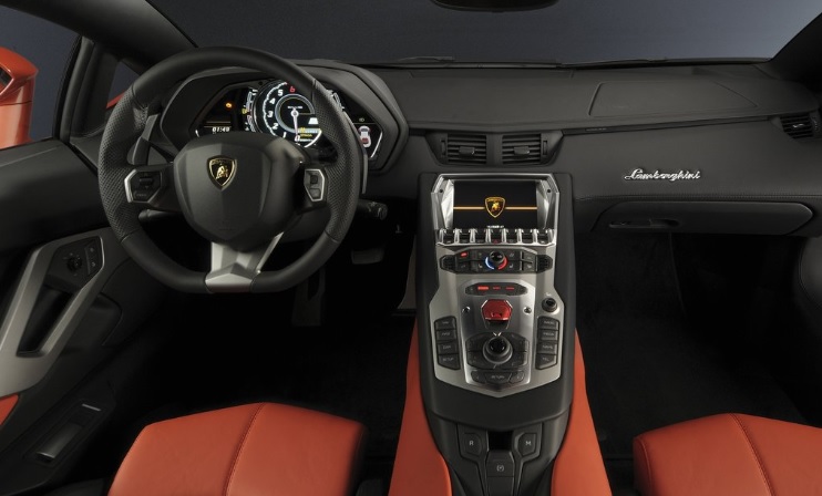 2014 Lamborghini Aventador 6.5 V12 LP