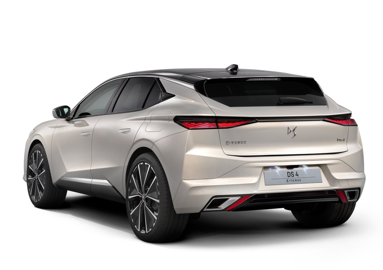 2024 DS DS 4 1.6 PureTech 225 HP Esprit de Voyage EAT8 Özellikleri - bagajhacmi.com