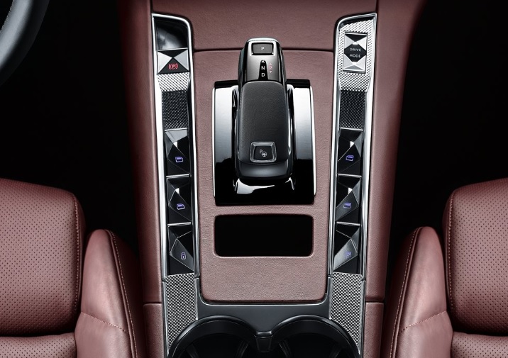 2021 DS DS 7 Crossback 1.6 Hibrit E-Tense Grand Chic Rivoli 2021 DS DS 7 Crossback 1.6 Hibrit 300 Beygir E-Tense Grand Chic Rivoli Otomatik Teknik Verileri