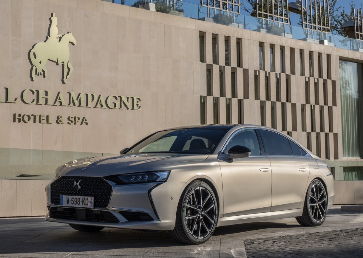 2022 DS DS 9 1.6 PureTech 225 Beygir Opera Otomatik Teknik Verileri