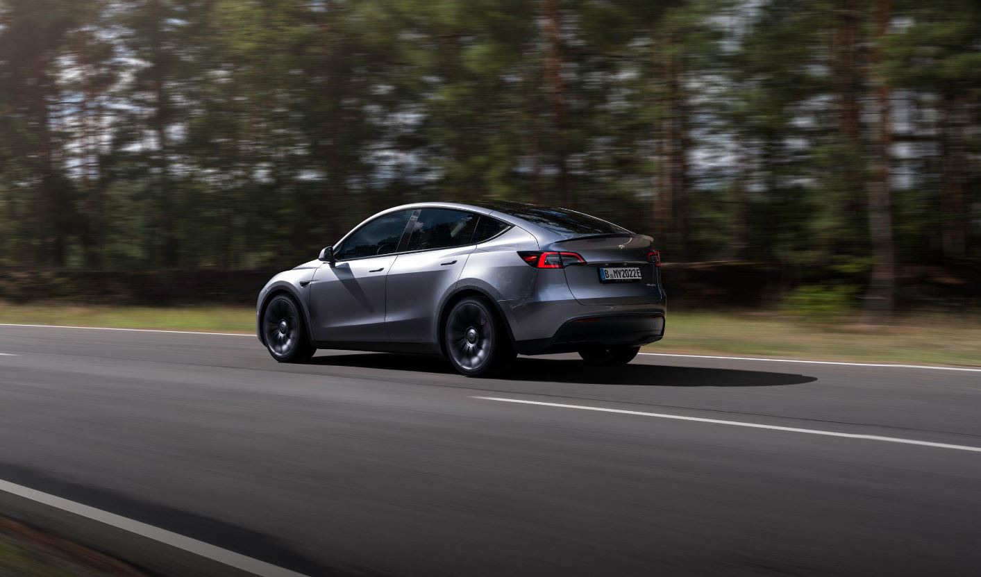2023 Tesla Model Y 75 kWh Performance