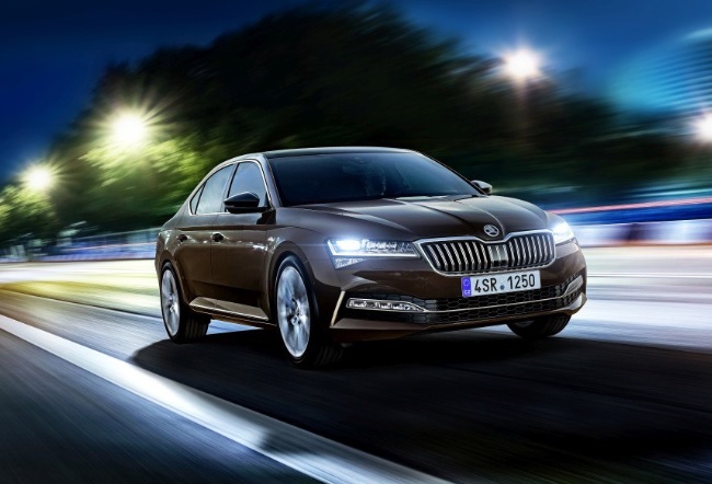 2019 Skoda Yeni Superb 1.6 TDI 120 HP Premium DSG Özellikleri - bagajhacmi.com