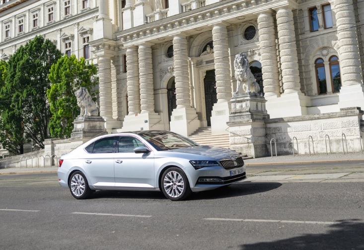 2021 Skoda Superb 1.5 TSI 150 HP Comfort Plus DSG Özellikleri - bagajhacmi.com