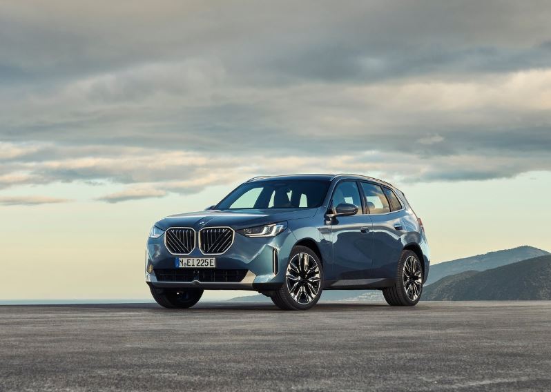 2025 BMW X3 2.0 20d xDrive 197 HP M Sport Steptronic Özellikleri - bagajhacmi.com