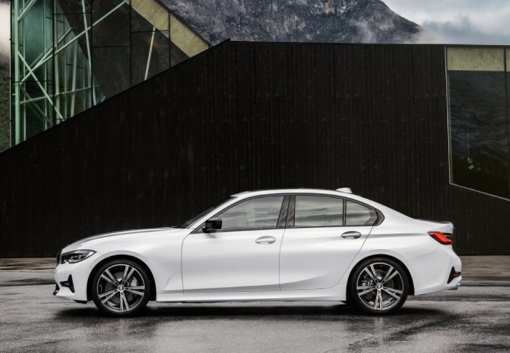 2022 BMW 3 Serisi 320i 1.6 170 HP M Sport Steptronic Özellikleri - bagajhacmi.com